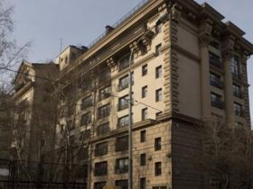 Обложка объекта "Manhattan House (Манхеттен Хаус)"
